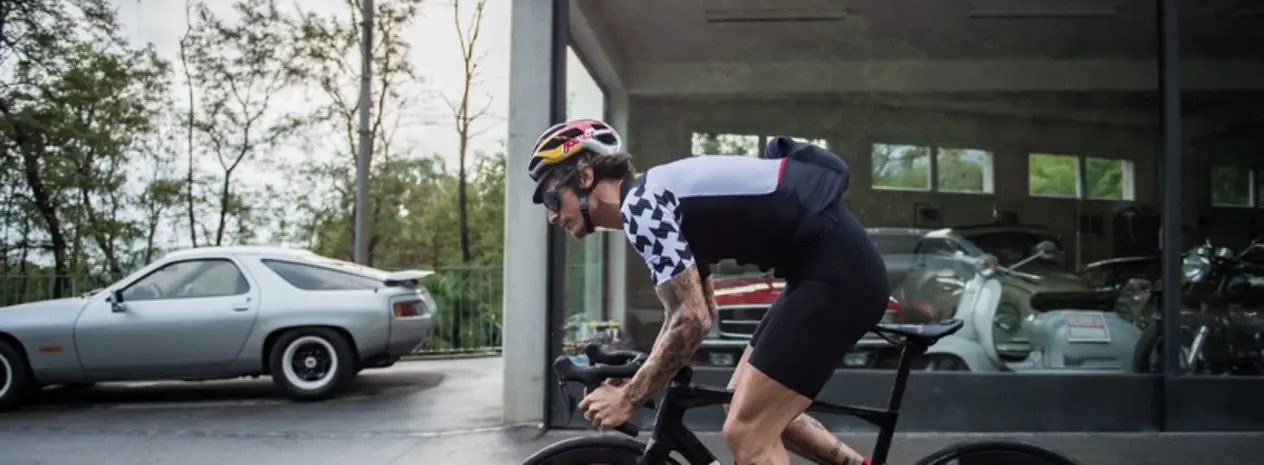Assos